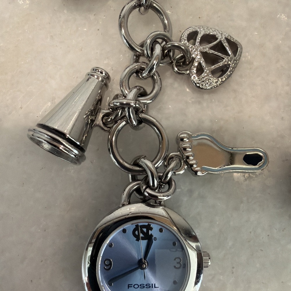 Fossil UNC Charm Bracelet Watch Tar Heels NWT - Picture 6 of 14